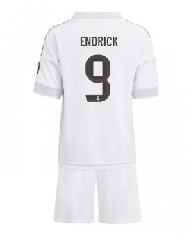 Billige Fotballdrakt Real Madrid Endrick #9 Replika Hjemmedraktsett Barn 2025-26 Kortermet (med bukser)